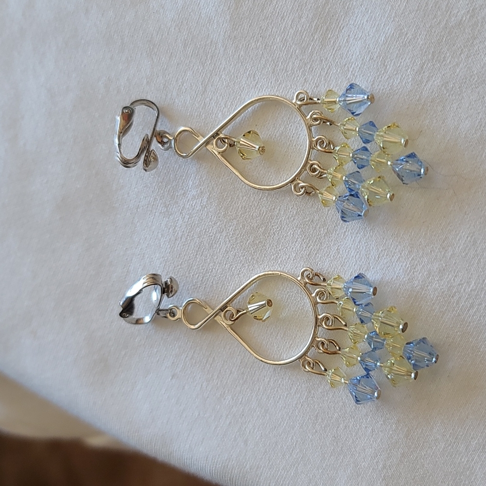 Chandelier earrings